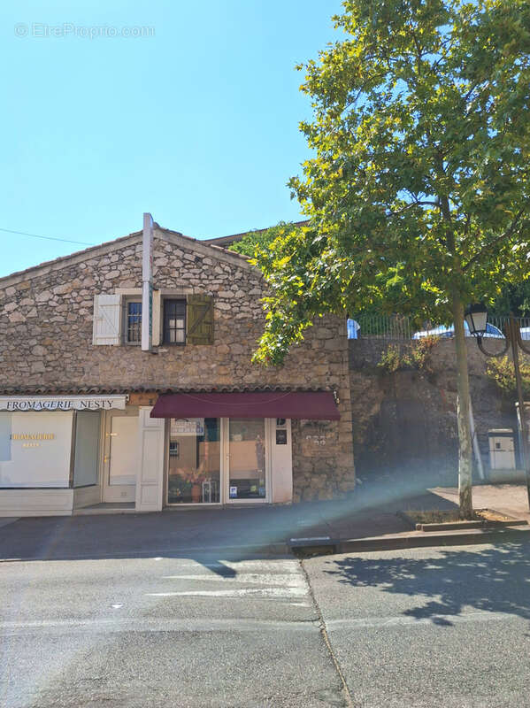 Commerce à OLLIOULES