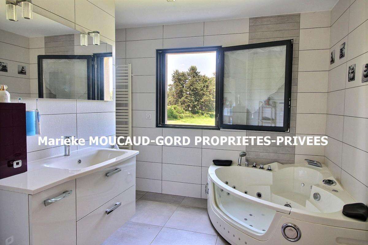 Maison à CRAPONNE-SUR-ARZON