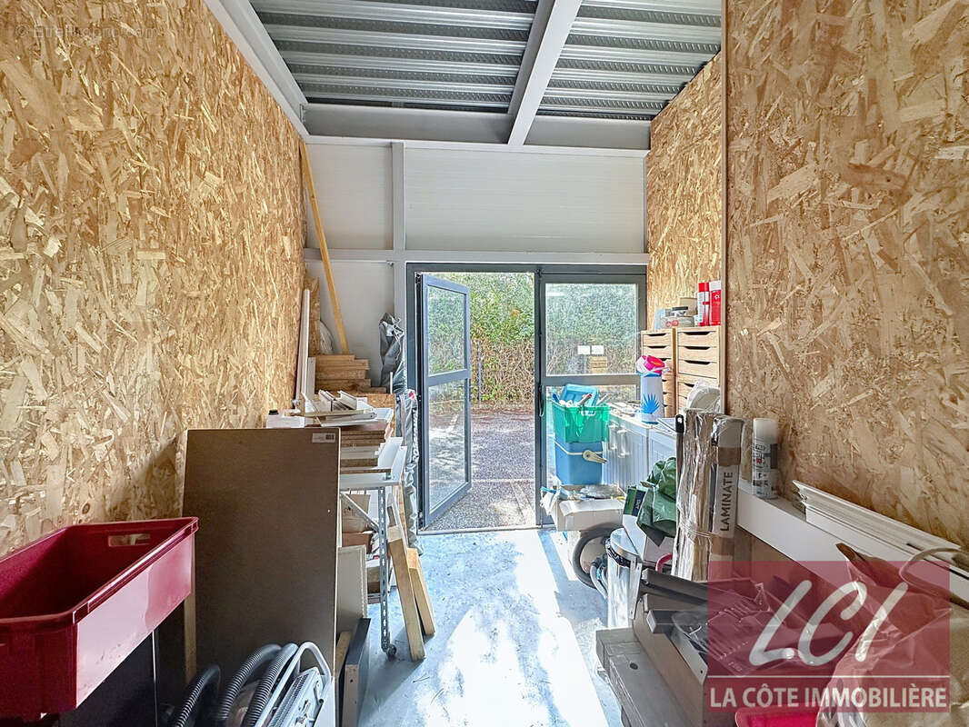 Commerce à LA TESTE-DE-BUCH