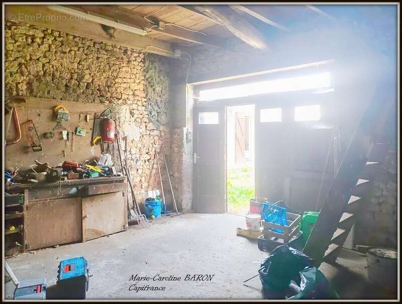 Maison à NEONS-SUR-CREUSE