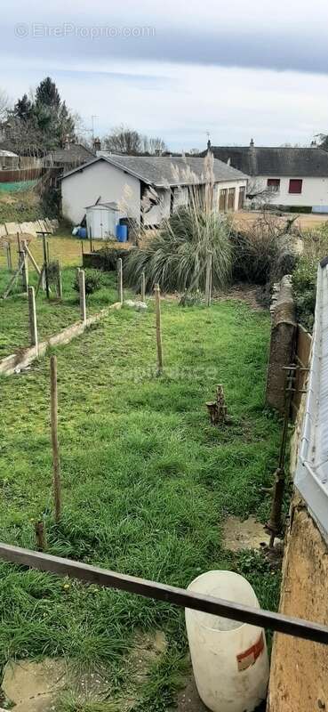 Appartement à LUCHE-PRINGE