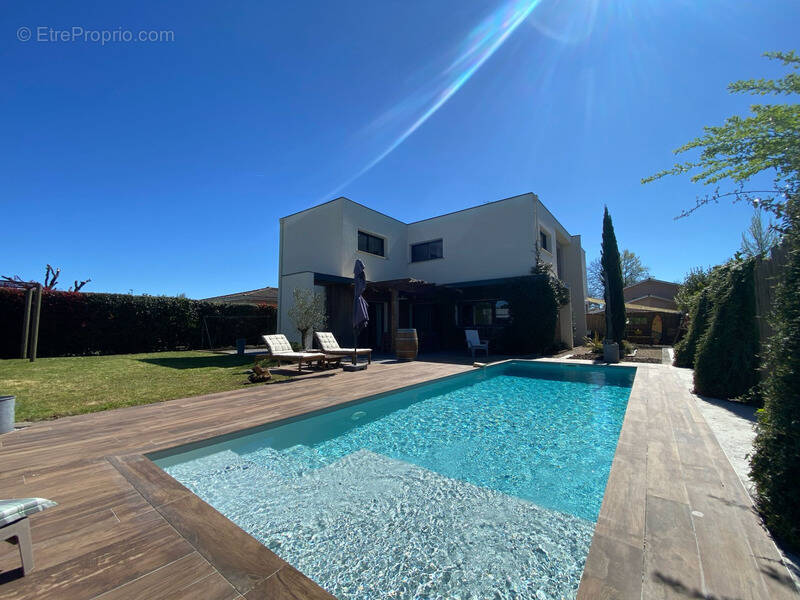 Maison à SAINT-MEDARD-EN-JALLES