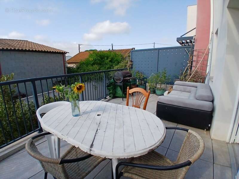 Appartement à SAUVIAN