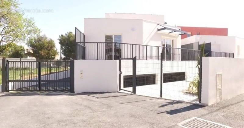 Appartement à SAUVIAN