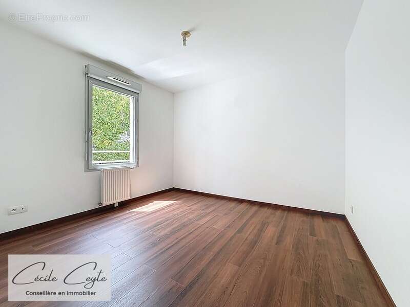 Appartement à MEYLAN