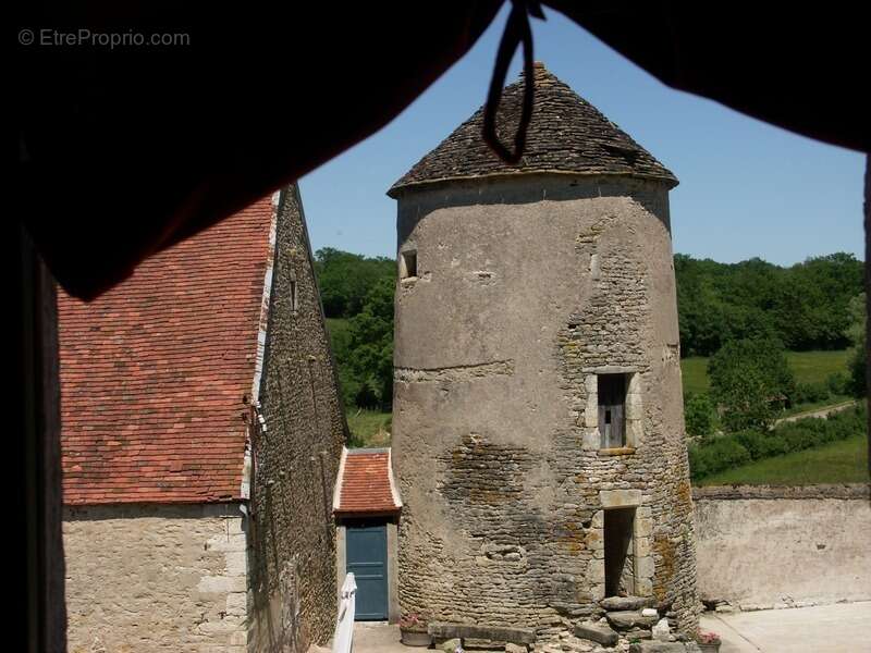 Maison à PRECY-SOUS-THIL