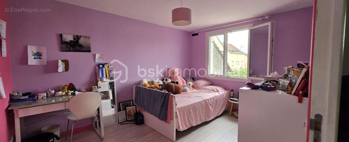 Maison à OZOIR-LA-FERRIERE