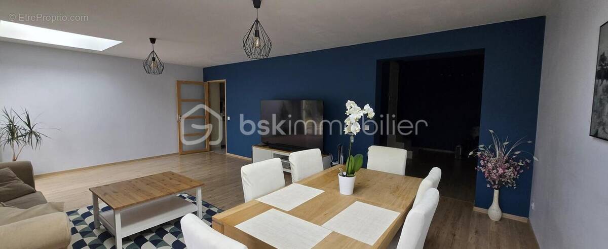 Maison à OZOIR-LA-FERRIERE