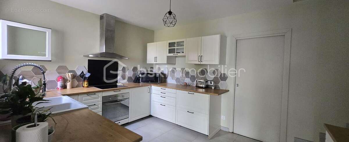 Maison à OZOIR-LA-FERRIERE