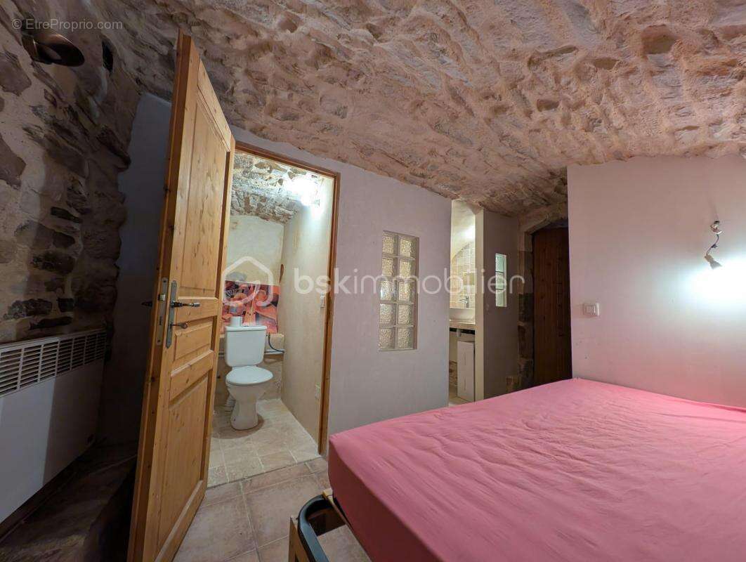 Maison à VEZENOBRES