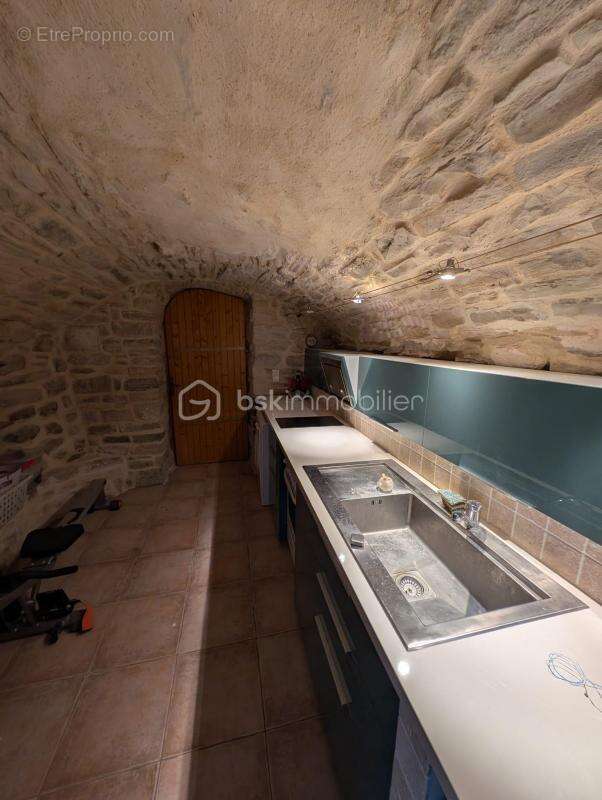 Maison à VEZENOBRES