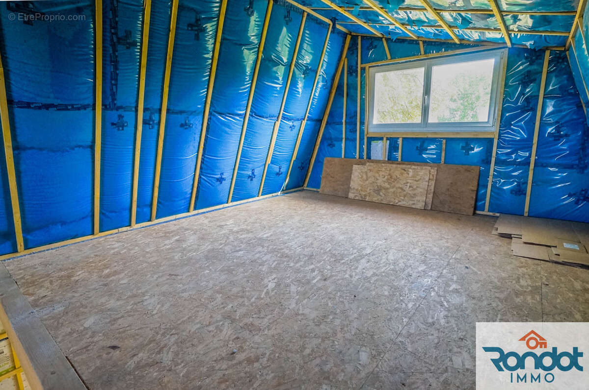 Maison à TIL-CHATEL