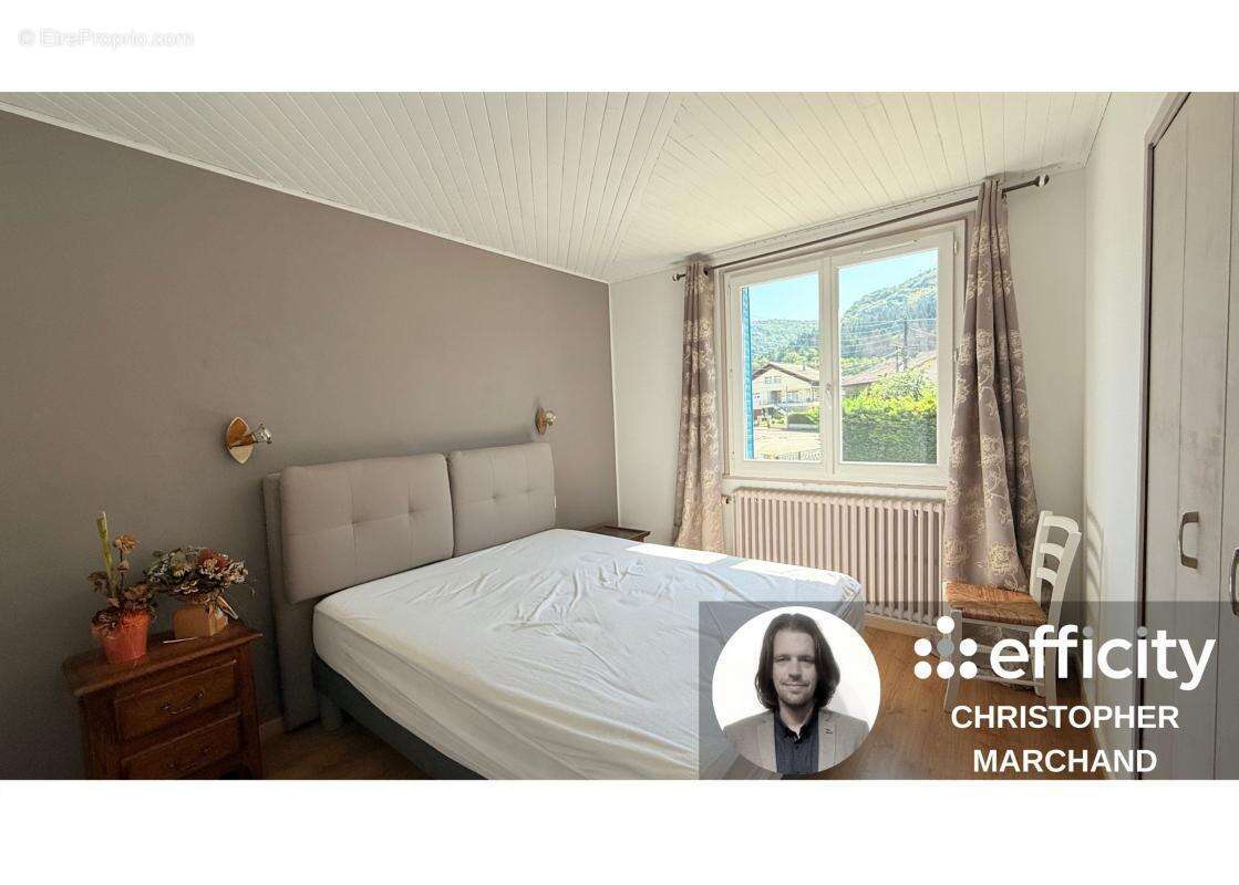 Maison à MONTREAL-LA-CLUSE