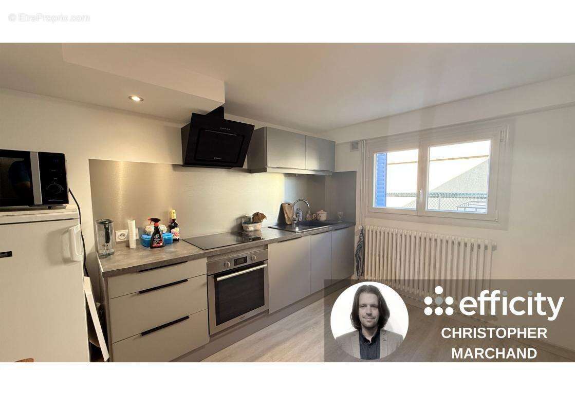 Maison à MONTREAL-LA-CLUSE