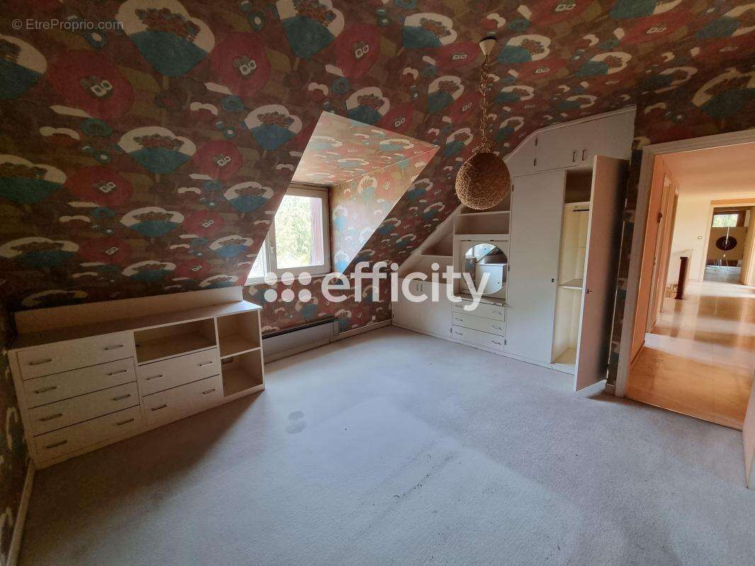 Maison à LE MALZIEU-VILLE