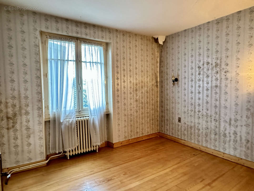 Maison à LE SEQUESTRE