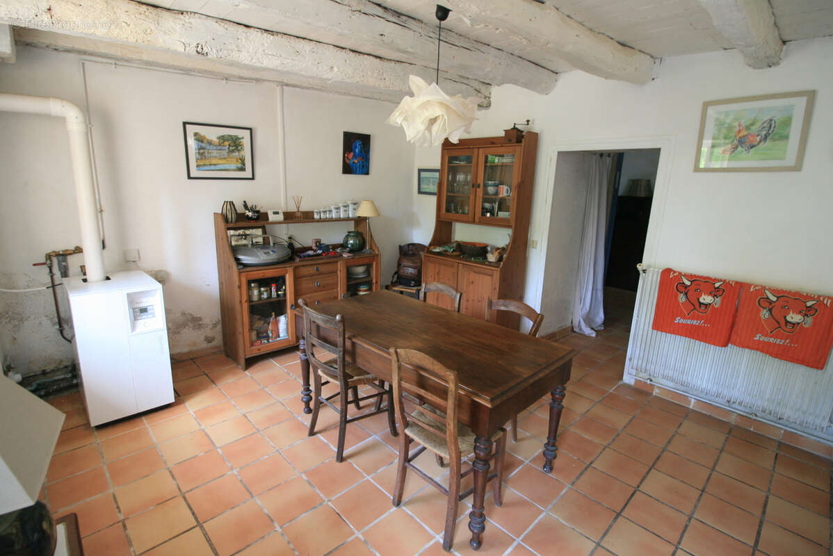 Maison à LES EYZIES-DE-TAYAC-SIREUIL