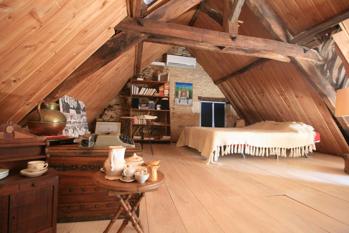 Maison à LES EYZIES-DE-TAYAC-SIREUIL