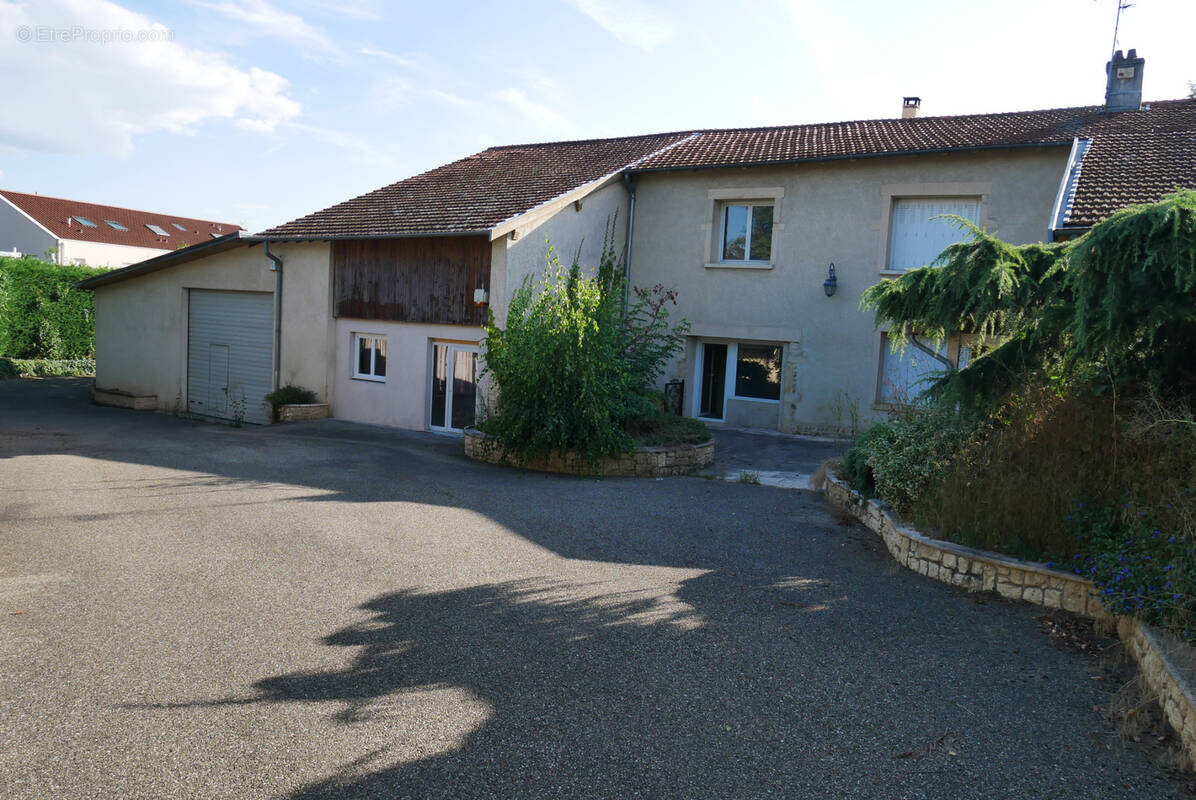 Appartement à CORBAS