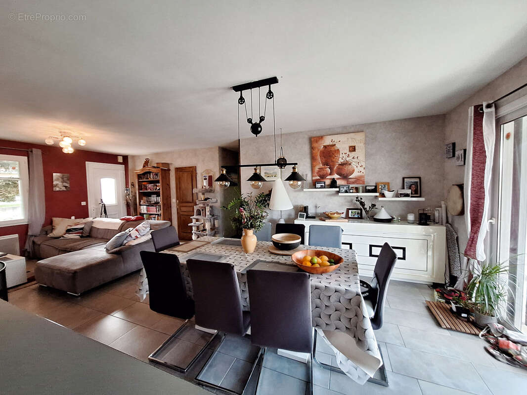 Maison à SAINT-GERMAIN-DES-PRES