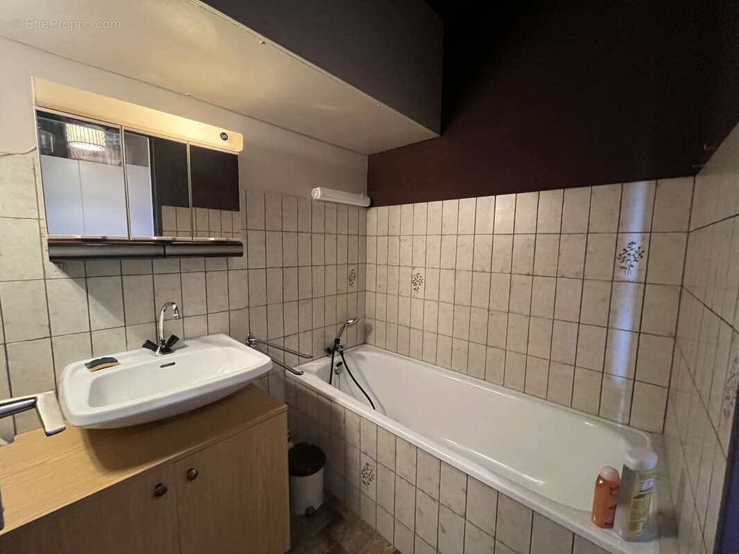 Appartement à LAVEISSIERE