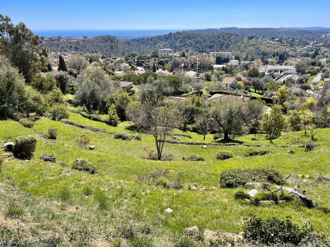 Terrain à VENCE