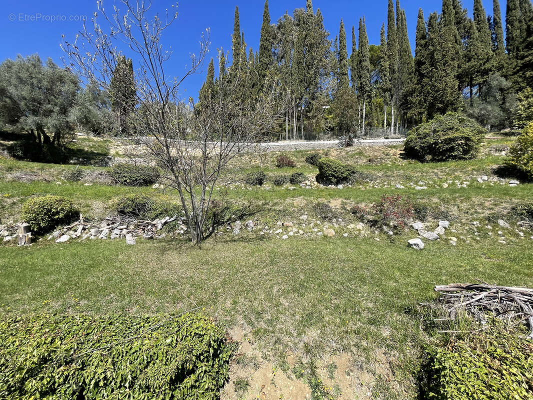 Terrain à VENCE