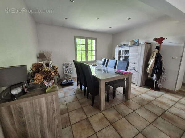 Maison à NEUFCHATEL-EN-BRAY