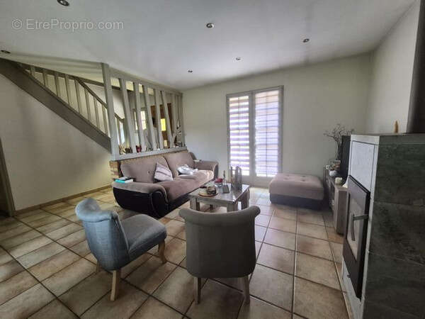 Maison à NEUFCHATEL-EN-BRAY