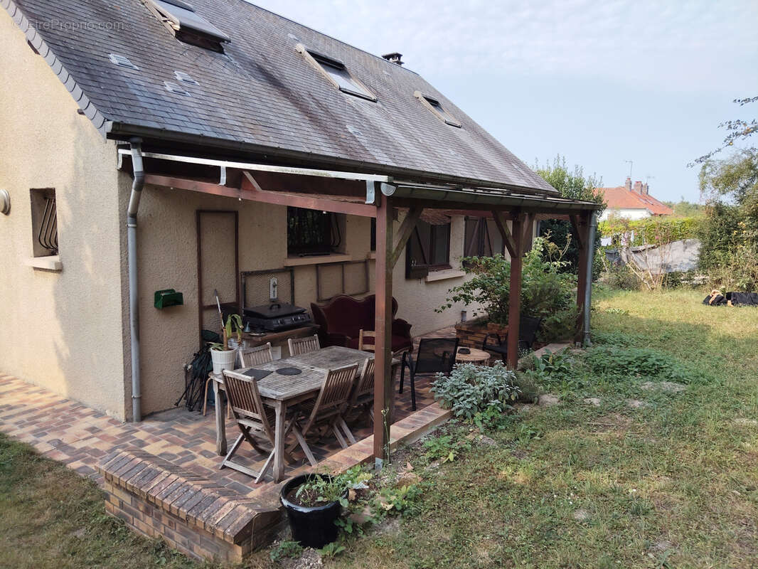 Maison à LAMOTTE-BREBIERE