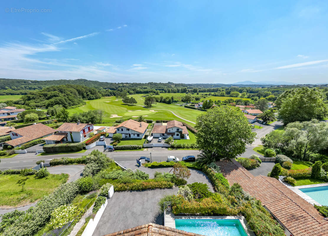 Maison à BASSUSSARRY