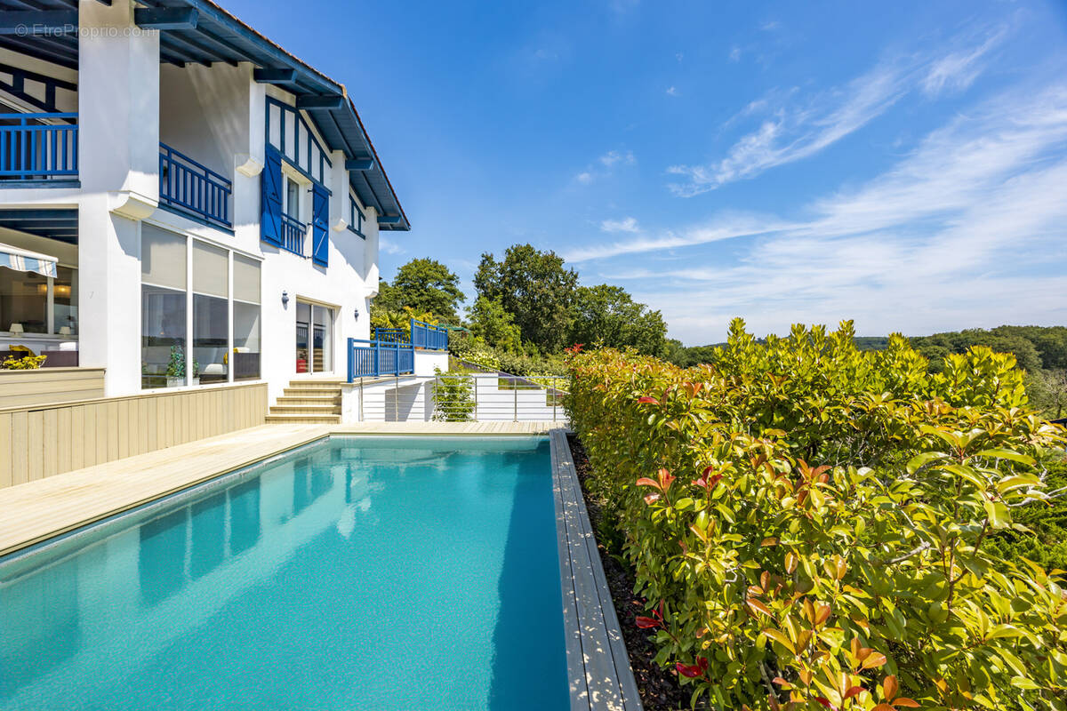 Maison à BASSUSSARRY