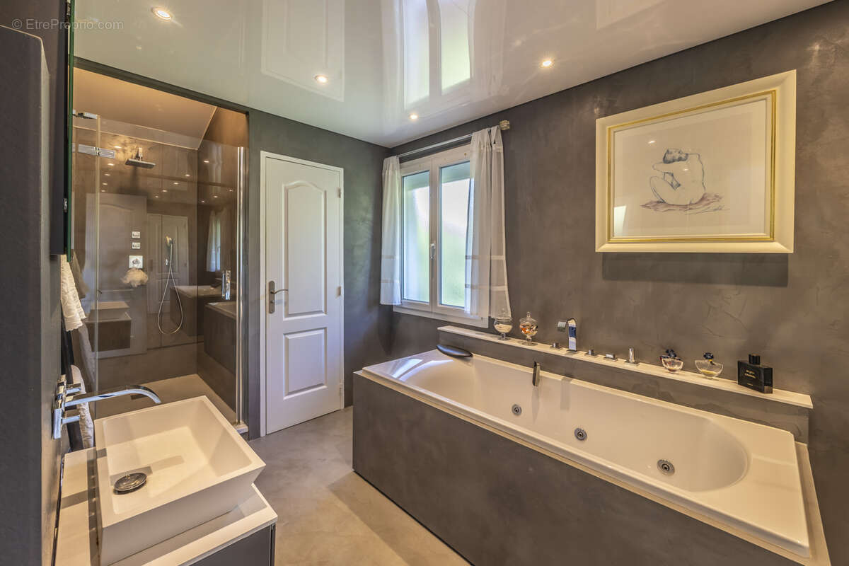 Maison à BASSUSSARRY