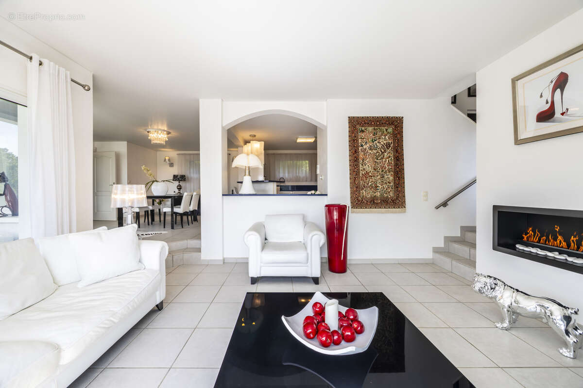 Maison à BASSUSSARRY