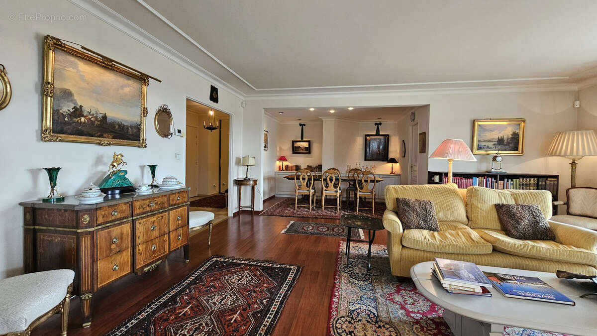 Appartement à DIVONNE-LES-BAINS