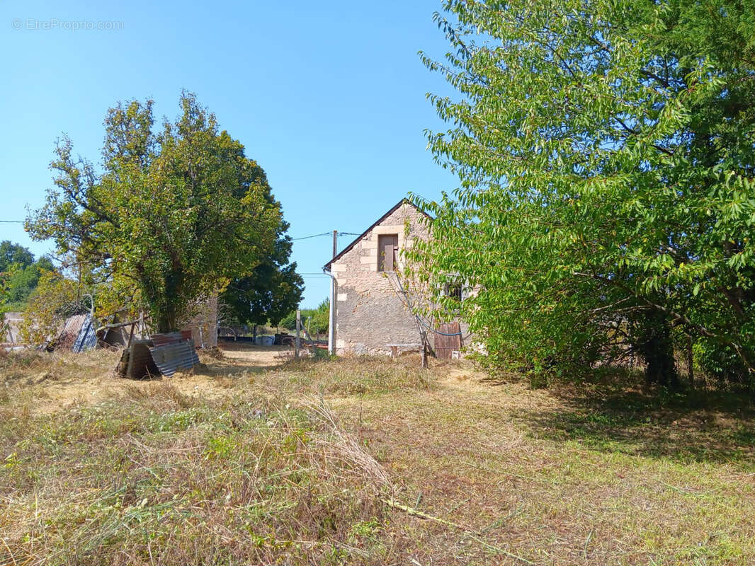 Maison à FAVEROLLES-SUR-CHER