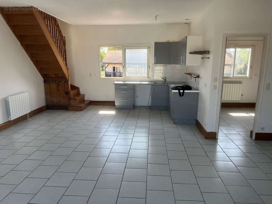 Appartement à BLONVILLE-SUR-MER