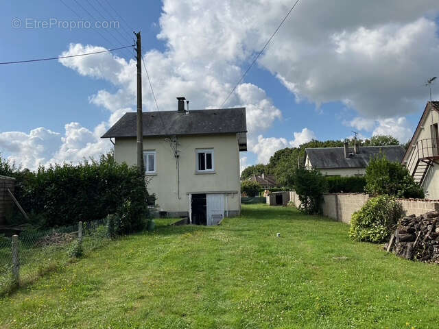 Maison à NASSANDRES