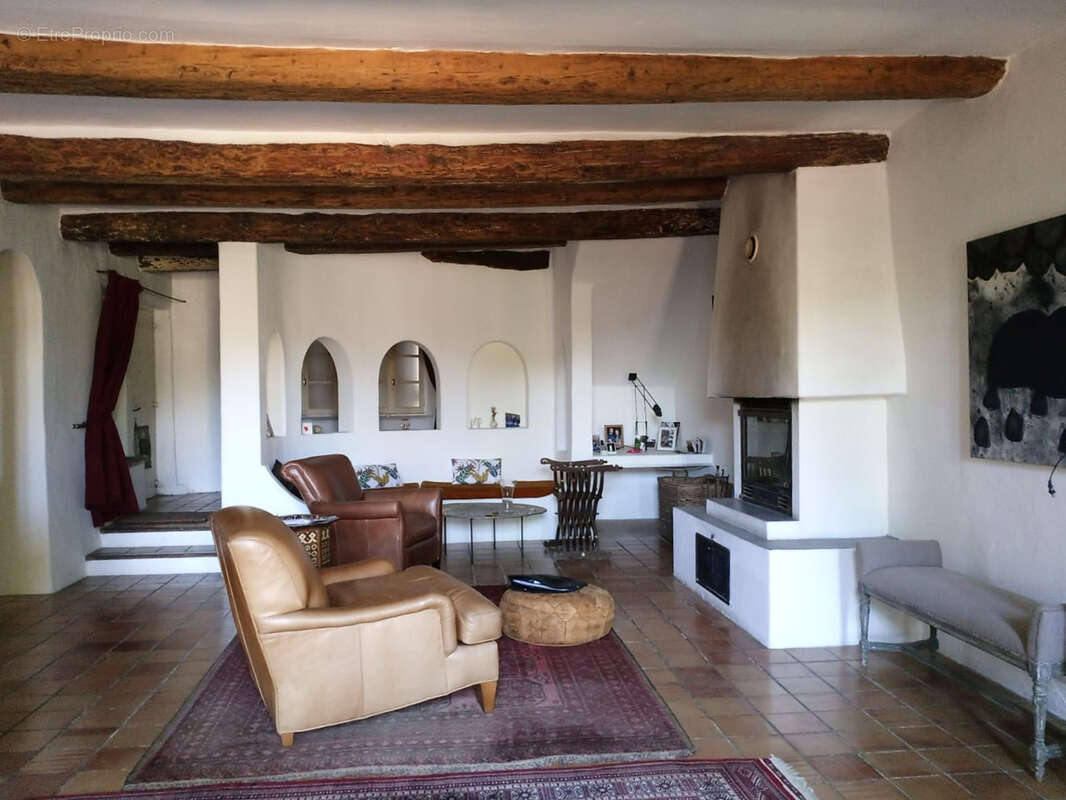 Maison à DURFORT-ET-SAINT-MARTIN-DE-SOSSENAC