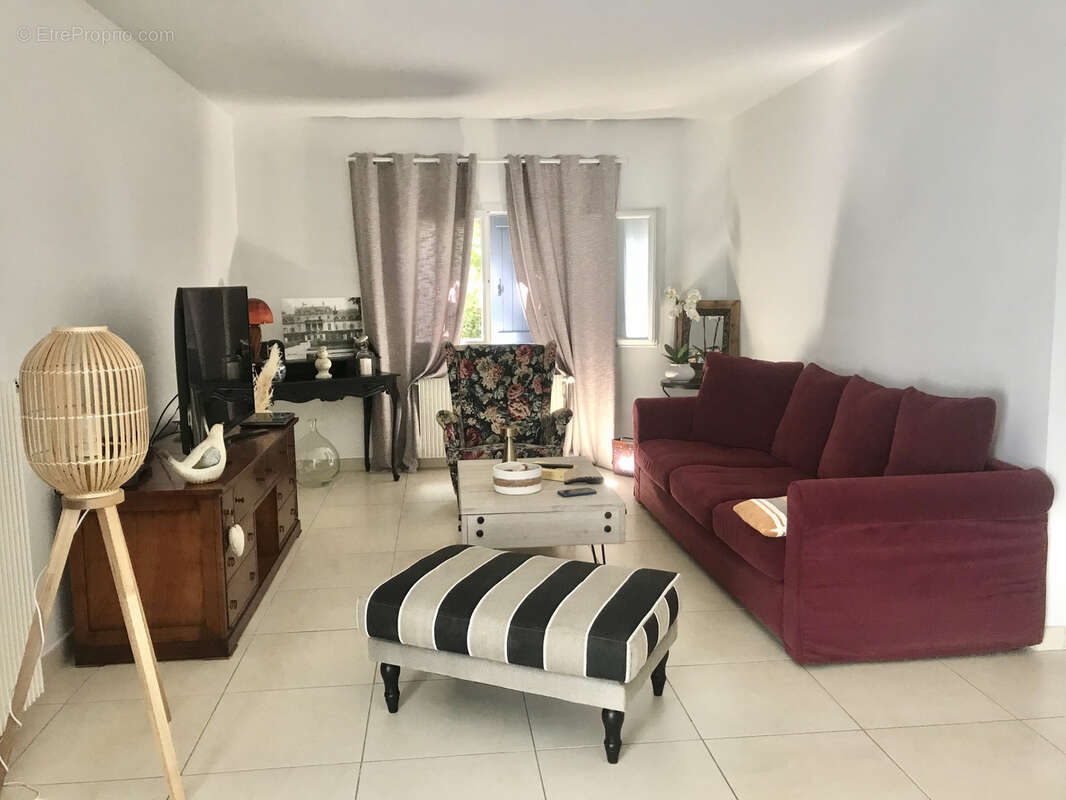 Maison à CHAMPCUEIL