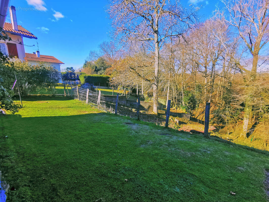 Maison à SAINT-MARTIN-DE-SEIGNANX