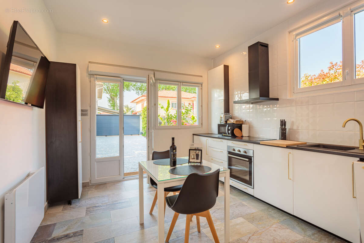 Maison à SAINT-MARTIN-DE-SEIGNANX