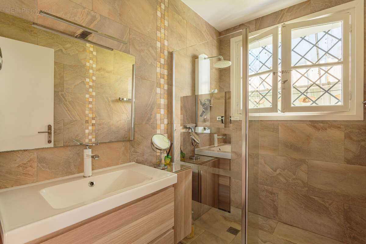 Maison à SAINT-MARTIN-DE-SEIGNANX