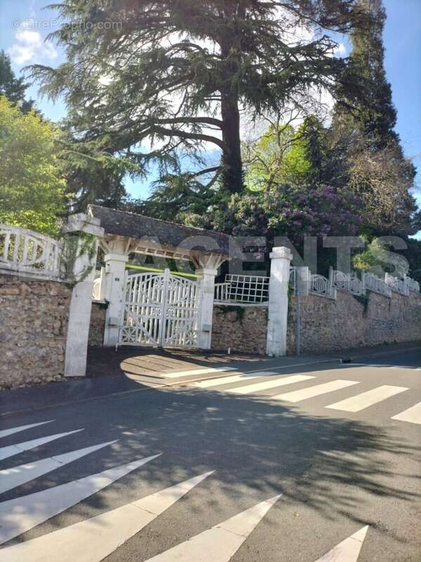 76ede8e4-d3f2-4e3d-bb02-a4ac95c4047b - Maison à LA CHARTRE-SUR-LE-LOIR