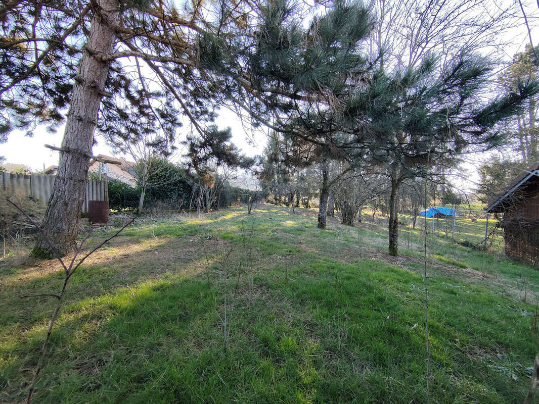 Photo 2 - Terrain à POULIGNEY-LUSANS