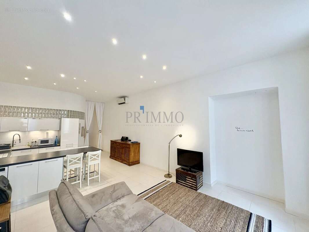 Appartement à FREJUS