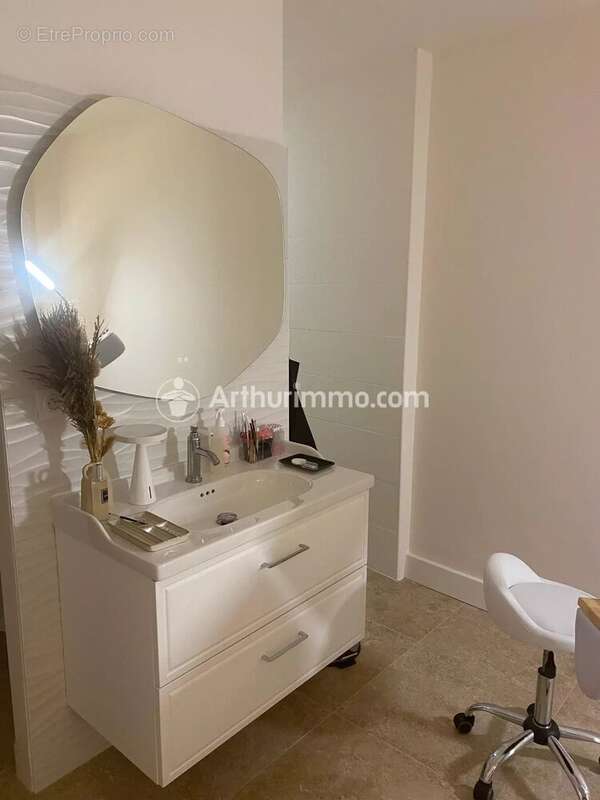 Commerce à SAN-MARTINO-DI-LOTA