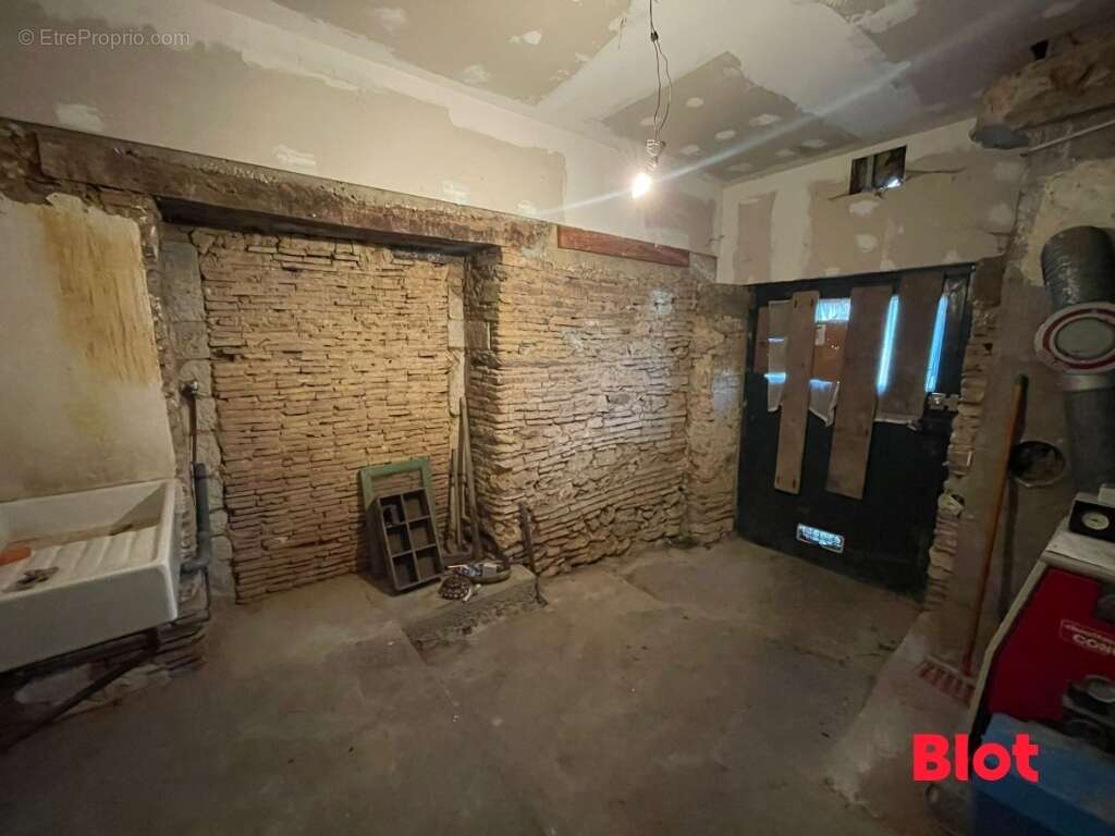 Maison à CHARTRES-DE-BRETAGNE