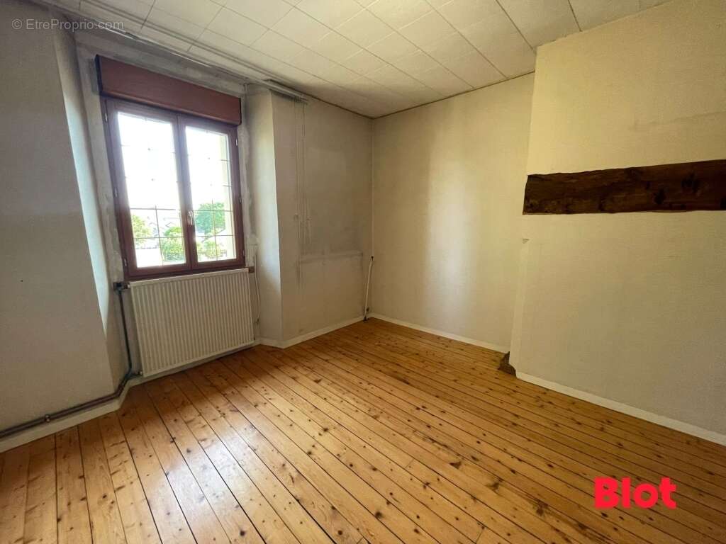 Maison à CHARTRES-DE-BRETAGNE