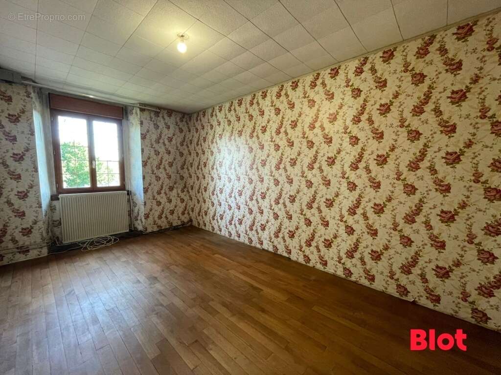 Maison à CHARTRES-DE-BRETAGNE